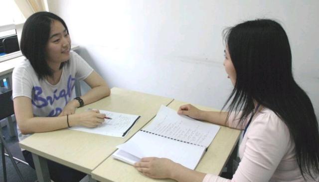 大学生家教不好当,并非辅导学科成绩差,家长振振有词扣付2500元_腾讯