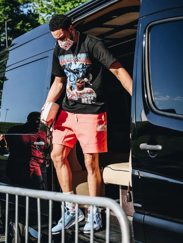 美式球员(穿搭)或将成为球场的全员恶人 - 什么是美式球员英语 - 实验