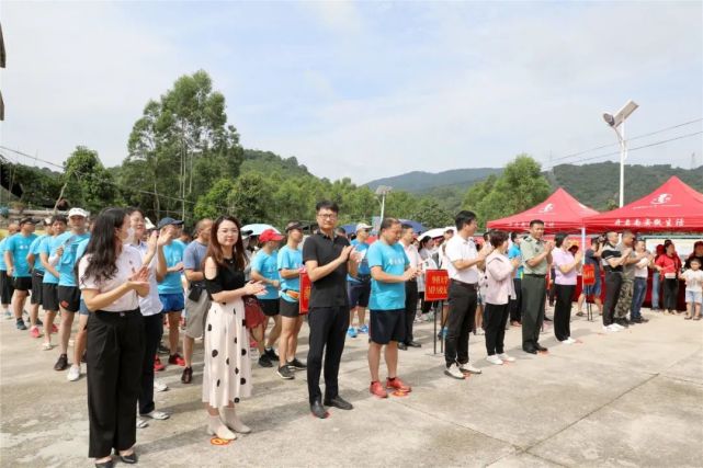 東田鎮首屆鄉村旅遊節暨第二屆東田菠蘿文化節啟動儀式在東田鎮彭溪村