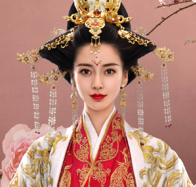 杨颖又一古装戏杀青剧照淡雅仙气十足演技飙升眼神绝了