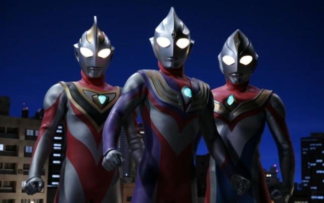 平成三杰合力对抗怪兽初形态谁战力最强戴拿的实力有些意外