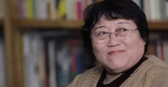 李银河检讨自己朋友很少的语录,让人读完感叹:难怪自己朋友也少