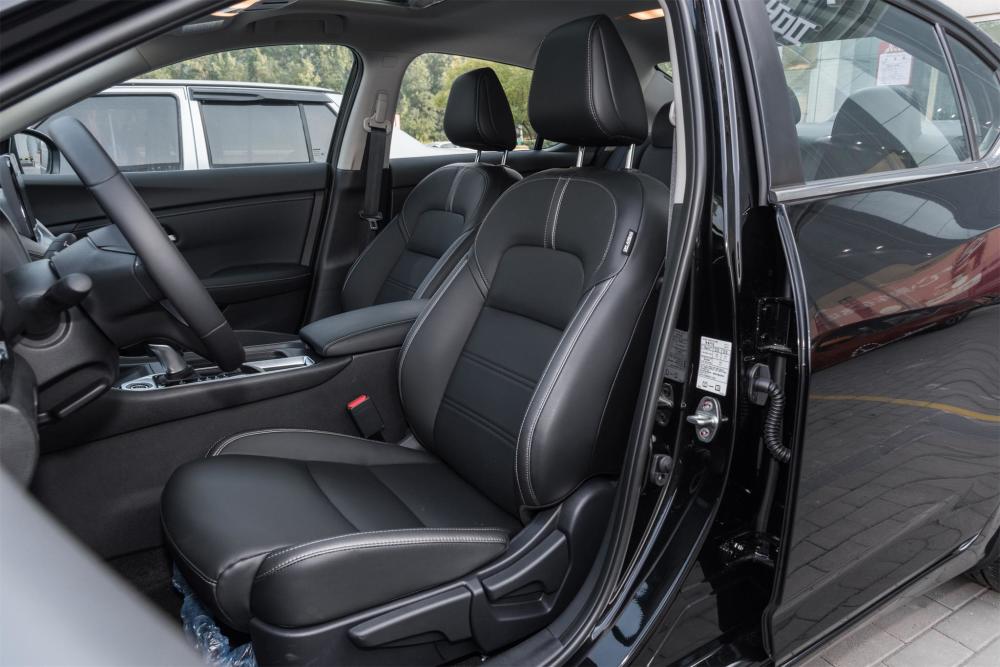 经久耐用又省油,空间大配舒适大沙发,日系不易坏,实拍日产轩逸