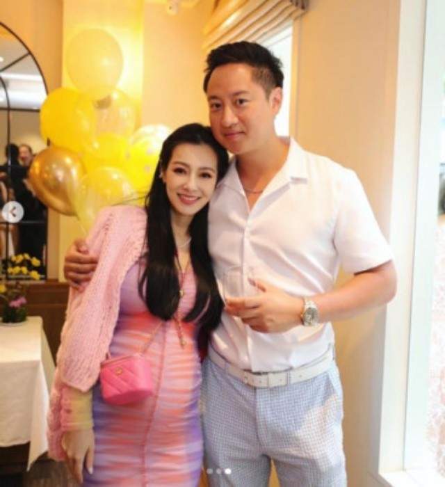 王思佳母女照曝光,产后第2天喊话老公:二胎能预约了_腾讯新闻