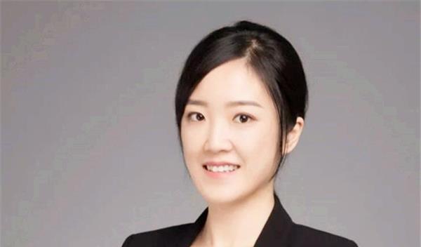 她被称为芯片才女17岁考北大28岁成博导30岁获全球大奖