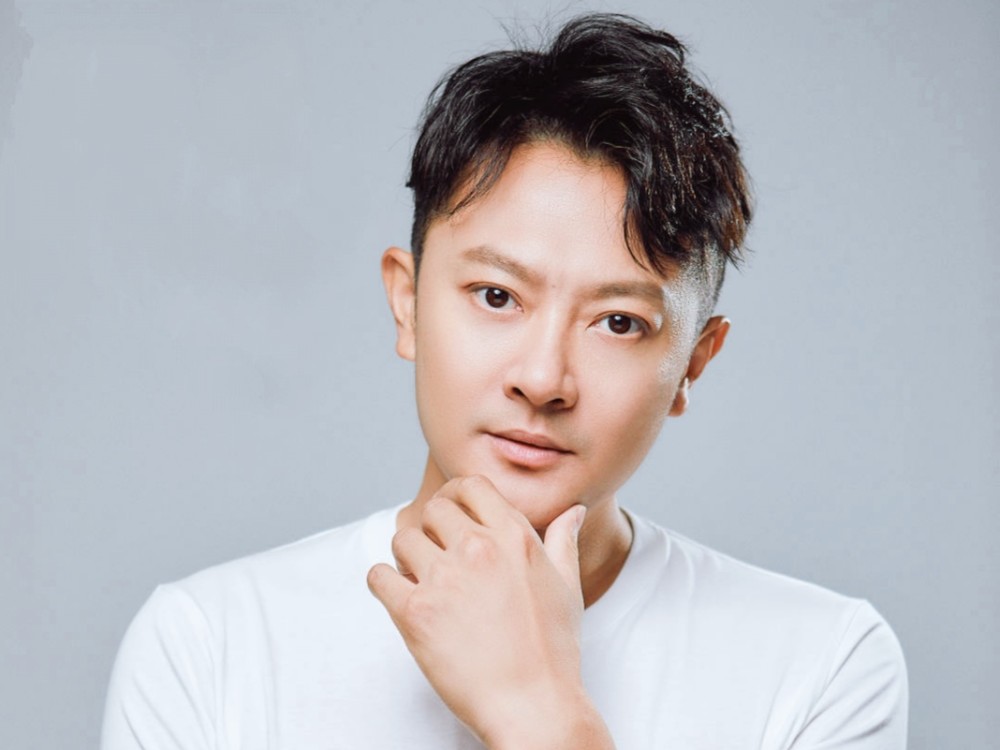 央视网点评印小天道歉:属于不文明行为,缺乏对文物的敬畏!