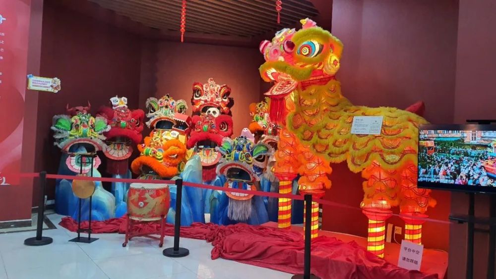 佛山狮头彩扎艺术作品
