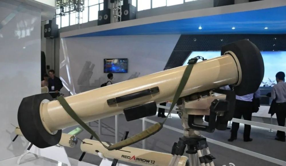 专打印度坦克天灵盖,西藏军区某旅确认装备红箭-12单兵反坦克导弹