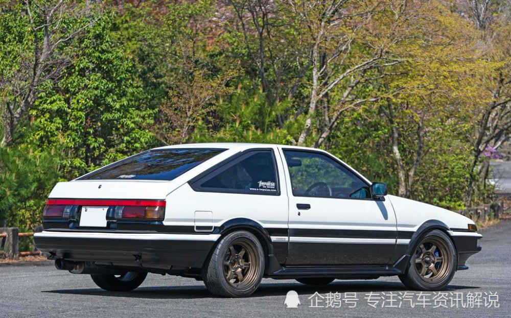 单杠5气门改装版丰田ae86带来了不同的乐趣