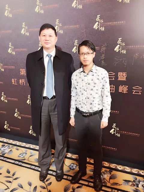 汪順和孫穎莎其實他們都來自上海交通大學,他們還來自同一個學院上海