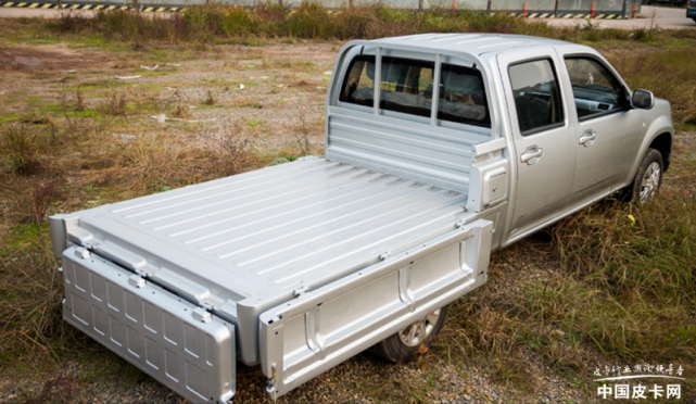 长货箱三面全开这些双排皮卡货箱超2米