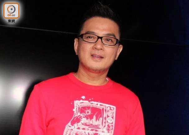 港媒香港歌手黄耀明被廉政公署拘捕疑涉及选举舞弊