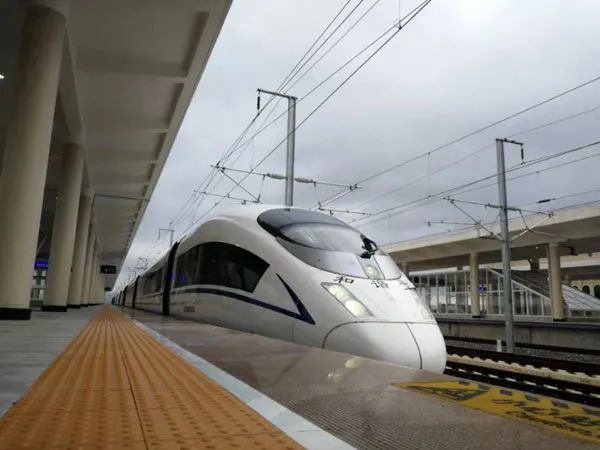 锦州北站运营初期开行11对动车组列车锦州至北京2小时17分可达