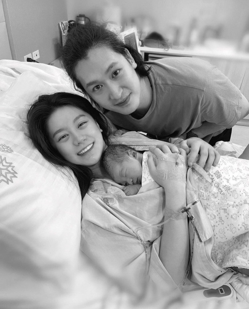 图/摘自ig【世界观news讯】小蛮(王承嫣)与邵翔去年初结婚,夫妻两今(2