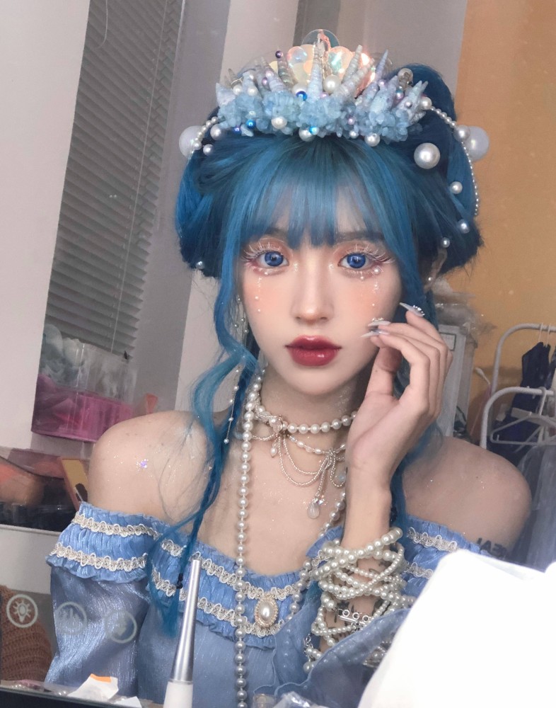 机智张回应整容质疑直播间做猪鼻子用力太猛鼻尖都红了