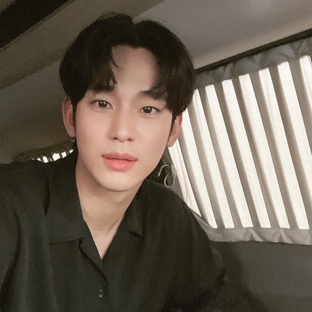 韩国十大男明星排行榜_韩国最帅十大男明星排名