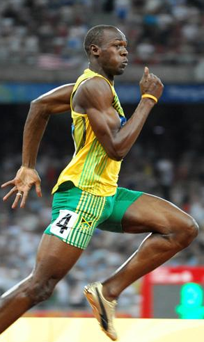 据科学家们的长期分析,浅色人种之所以在短跑等田径项目上不及黑人