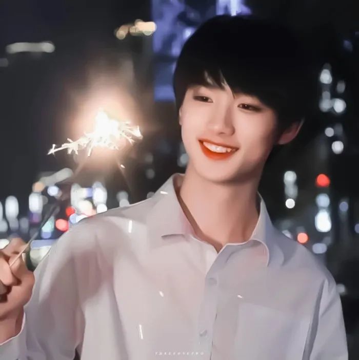 【头像】丁程鑫_腾讯新闻