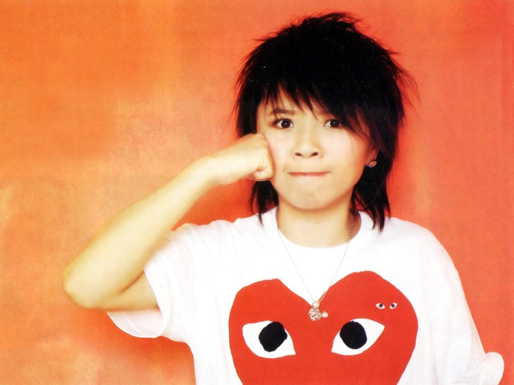 超女黄雅莉,没有舞台就自己创造舞台,有梦想并一直坚持就很了不起