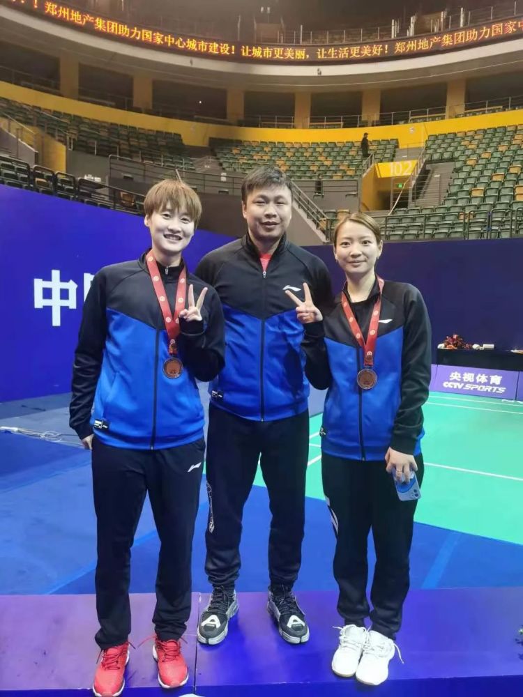 浙江姑娘陈雨菲摘金她的教练是温州人