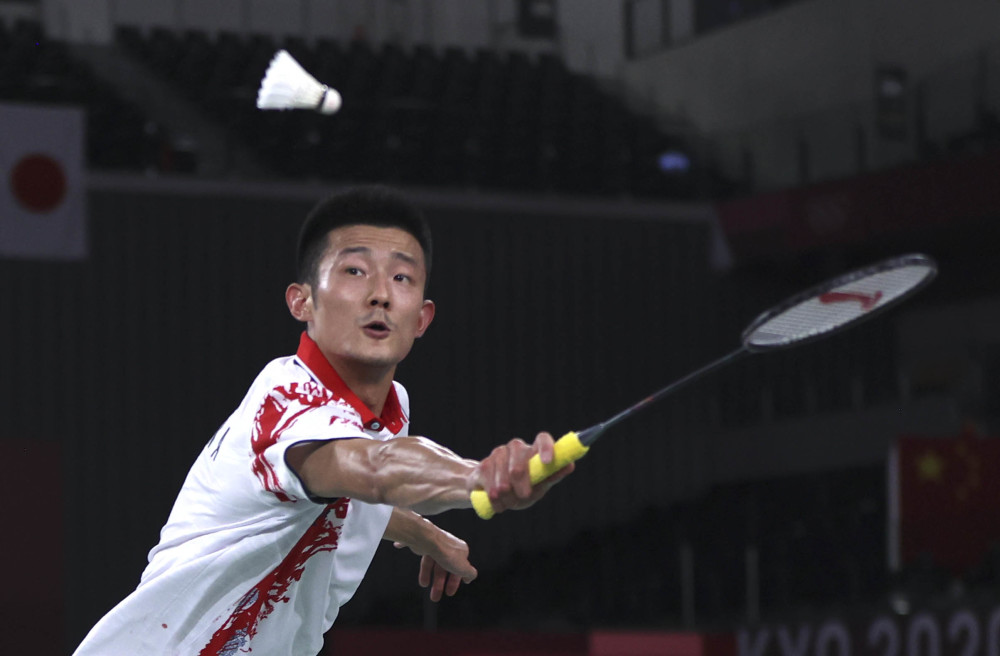 东京奥运会羽毛球男单决赛谌龙获得亚军2