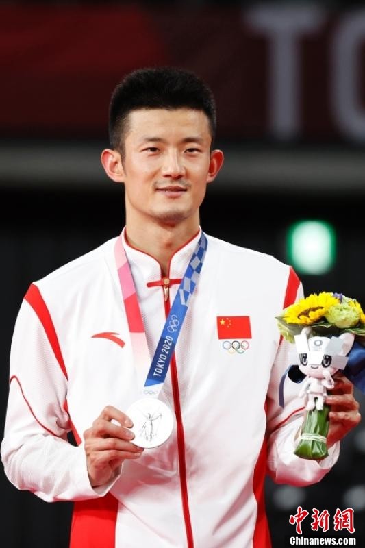 谌龙获东京奥运会羽毛球男单亚军