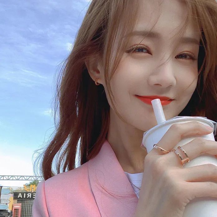 明星头像李一桐头像美美哒