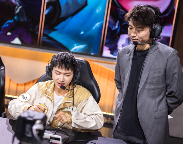 也希望在接下来的比赛中,qg战队能越走越远.