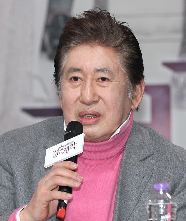 76岁金容建与小39岁女友婚前怀孕陷法律纠纷!儿子表示:很了不起