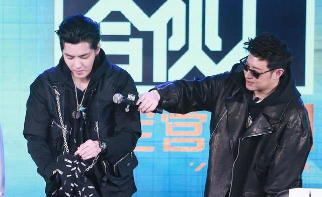吳亦凡媽媽吳秀琴_吳亦凡供出了林俊杰_吳亦凡粉絲被吳亦凡告