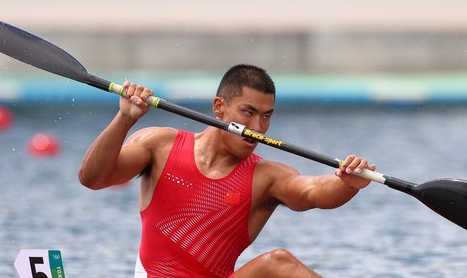 有惊无险!山东运动员张冬晋级奥运男子1000米单人皮艇决赛