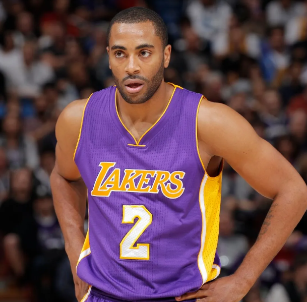 第二签:湖人1年合同签下艾灵顿