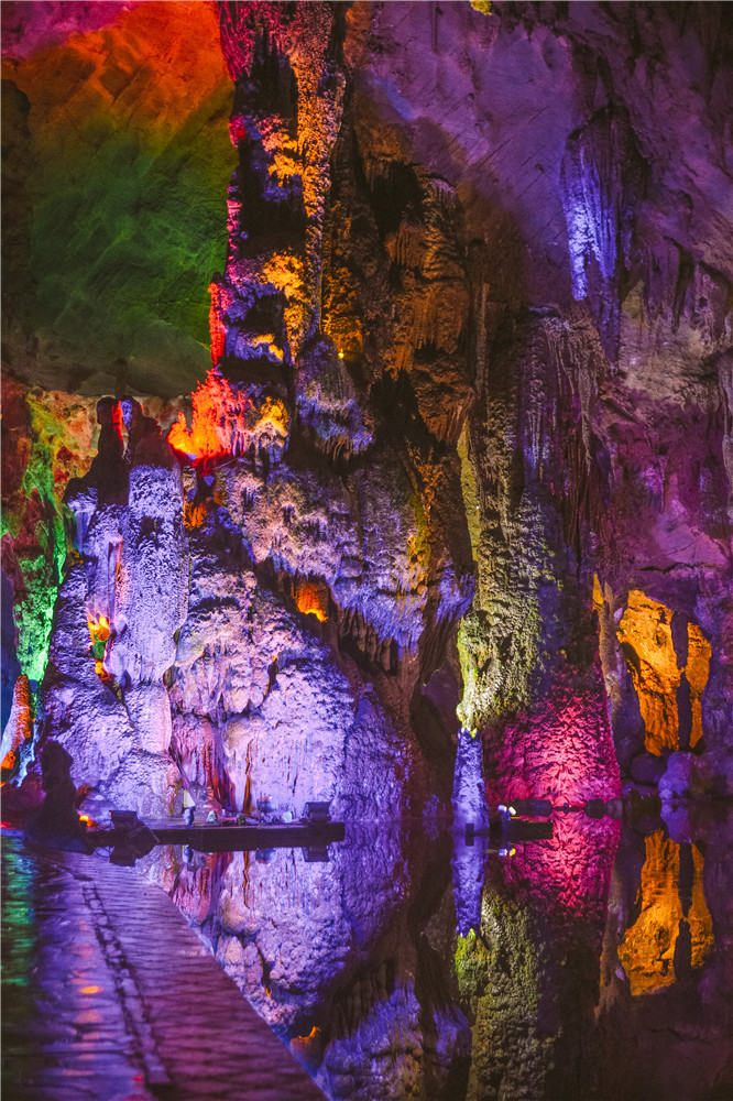 来到缥缈峰的灵鹫宫,这里的景色真的让人感觉到惊艳