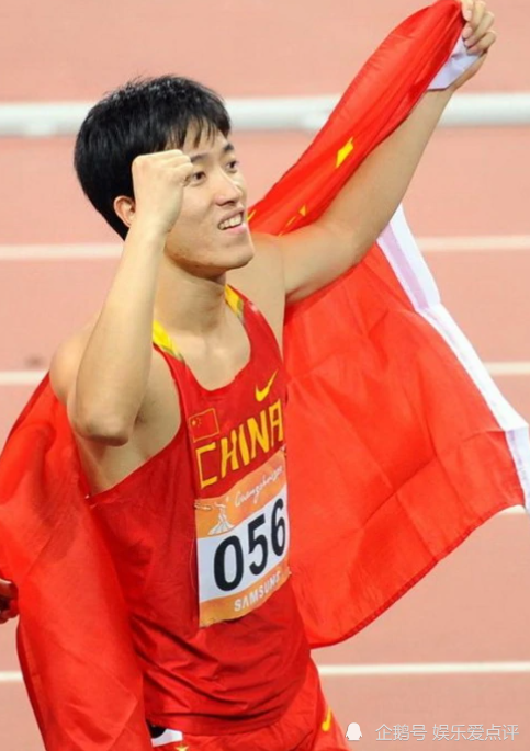 2004年,雅典奥运会上,刘翔以12秒91的成绩夺得110米栏奥运会金牌,成为