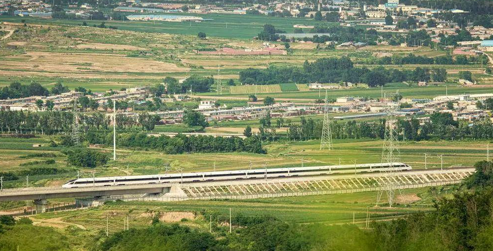 朝凌高铁作为东北地区高速铁路网的重要组成部分,随着建成通车
