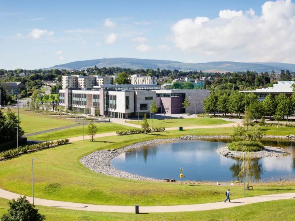 启德教育荣获两项大奖,与爱尔兰都柏林大学战略合作再升级_腾讯新闻