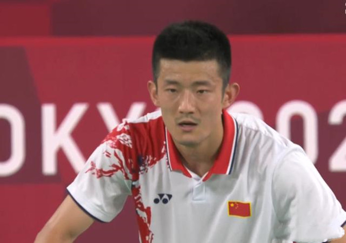 教练透露谌龙因伤影响发挥却被骂是找理由晒出照片令人心疼