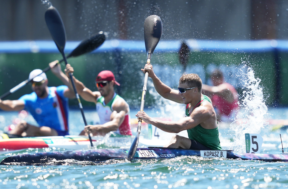 (东京奥运会)皮划艇静水——男子1000米单人皮艇决赛赛况