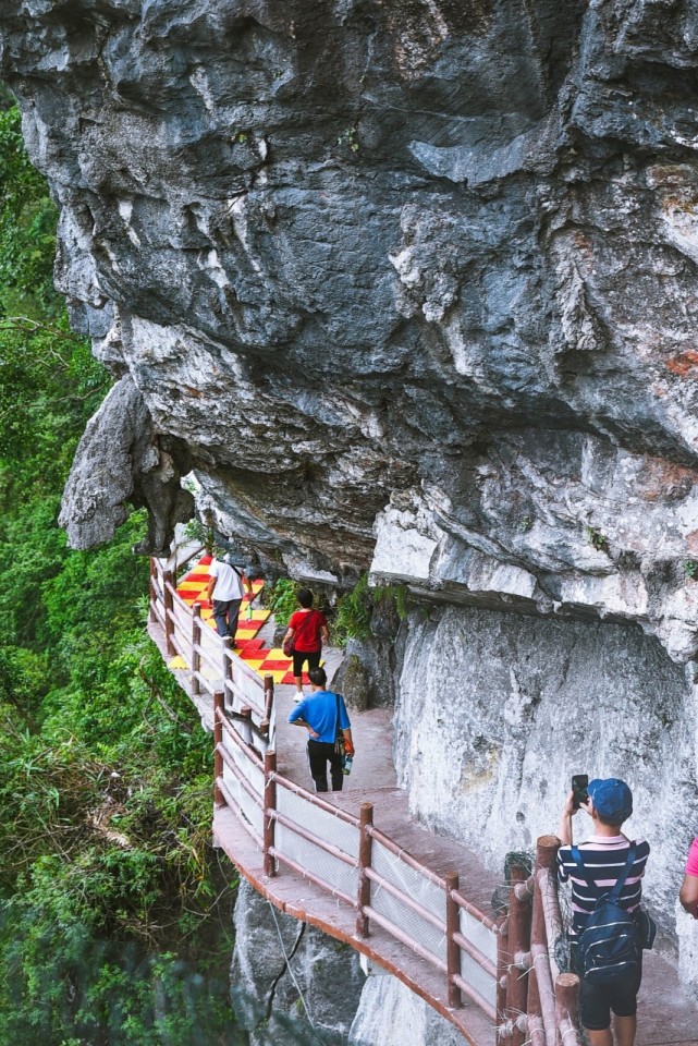 交通:自驾车到广东省肇庆市怀集县寻源谷即可人均消费