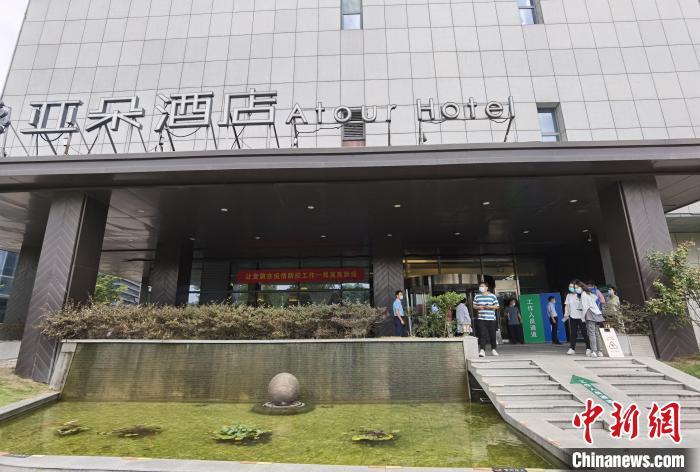 探访南京一隔离酒店:为孩子提供玩具和"小人书" 儿童套餐菜谱不重样