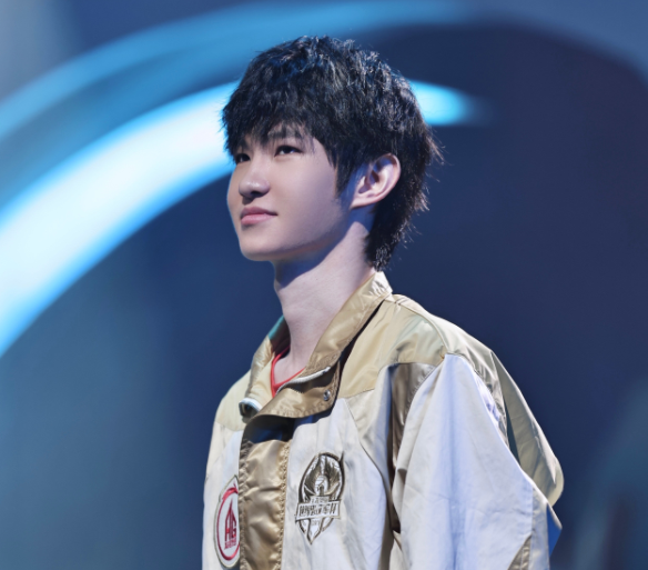 hero铃铛和子阳自称最欣赏一诺,他是版本t0,星痕最想和fly交手