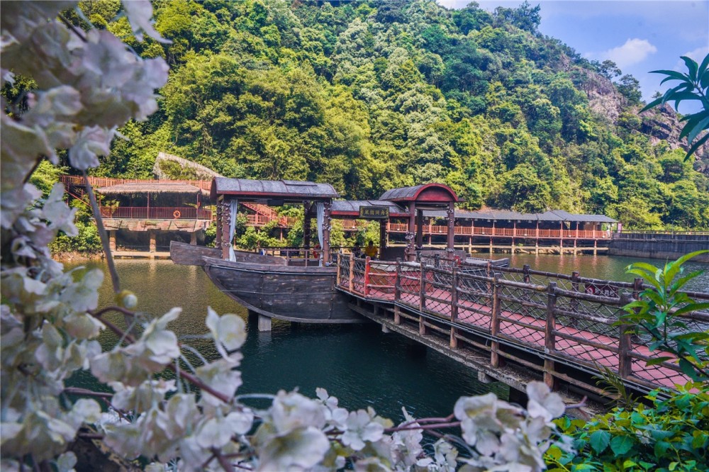 建議自駕或包車門票:韶關乳源雲門山旅遊度假區門票(含機動遊戲 玻璃