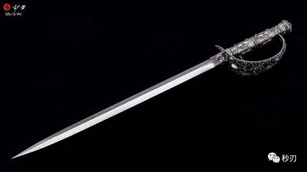 又是一把华丽的"银骑士".诶?我为什么要说又呢