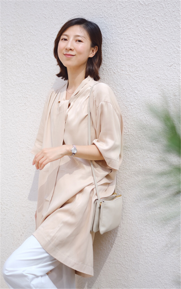 中年女人"减龄"指南,瞧她:40岁,相貌不出众,照样美得高级!_腾讯新闻