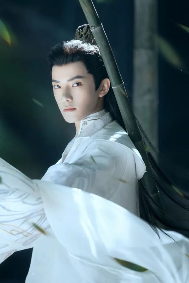 《我的女主别太萌》专访吴俊余|他周围自带一片仙境