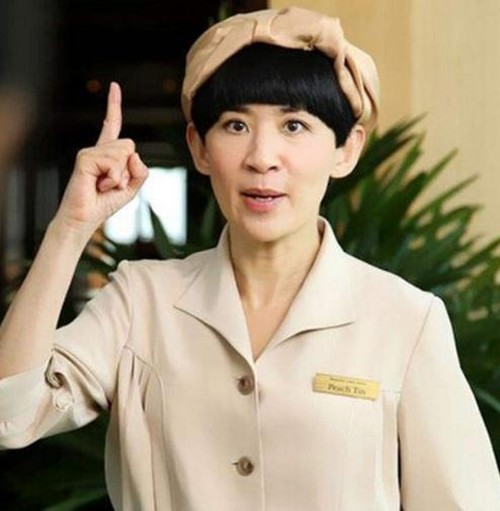 56岁吴君如晒庆生视频留中性短发笑容满面精神状态好过陈可辛