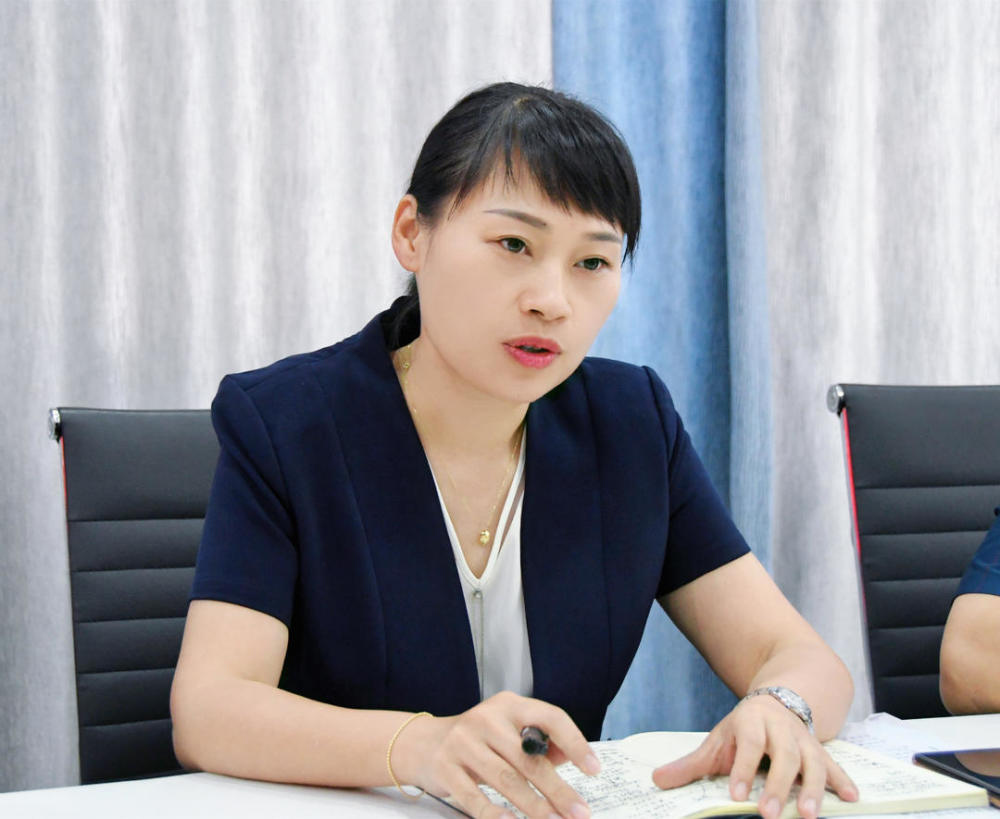 刘丹到县融媒体中心调研指导工作