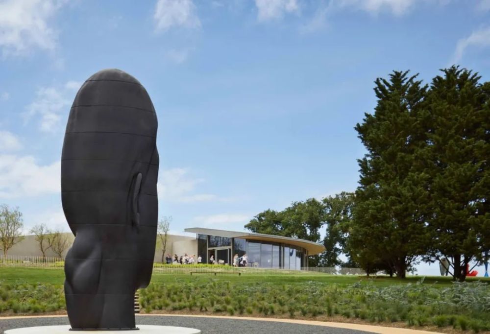 the two together as a cellar door, restaurant and sculpture park