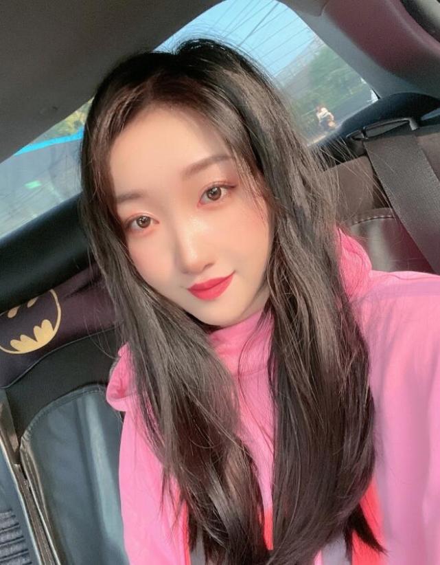 花儿超级乖发长文自曝与黄俊捷已复合曾锤黄俊捷劈腿被赞战斗力最强