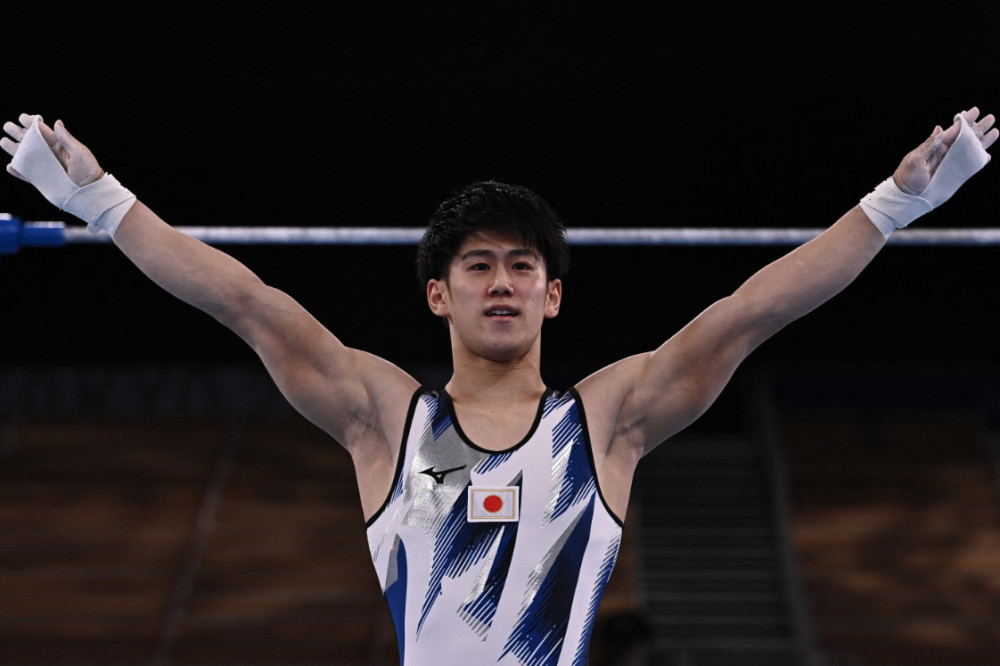 奥运金牌-体操男子单杠日本选手夺冠 克罗地亚选手获得银牌_腾讯新闻